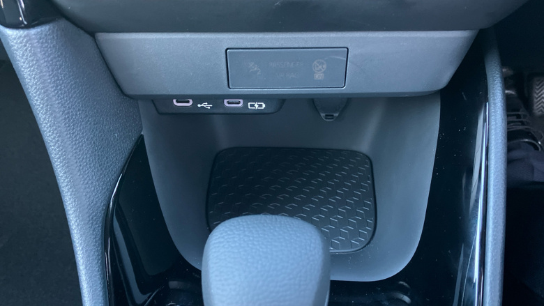 Toyota Yaris 1.5 Hybrid Design 5dr CVT Hybrid Hatchback